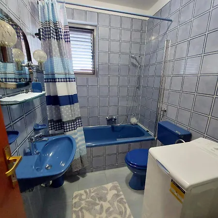 דירה Grcic House ביבינייה