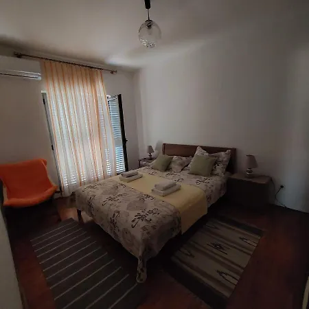 Grcic House * ביבינייה