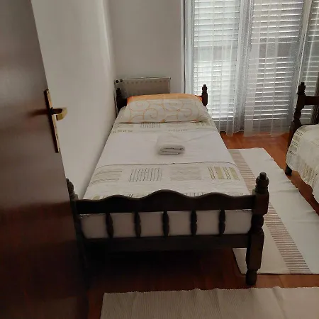 Grcic House דירה *